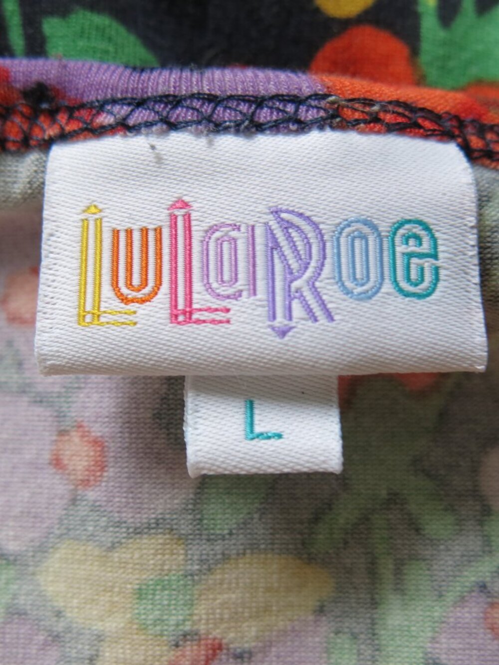 LuLaRoe Multi Color Floral Print Short Sleeve High Low Top Blouse - Size Large - Picture 4 of 5